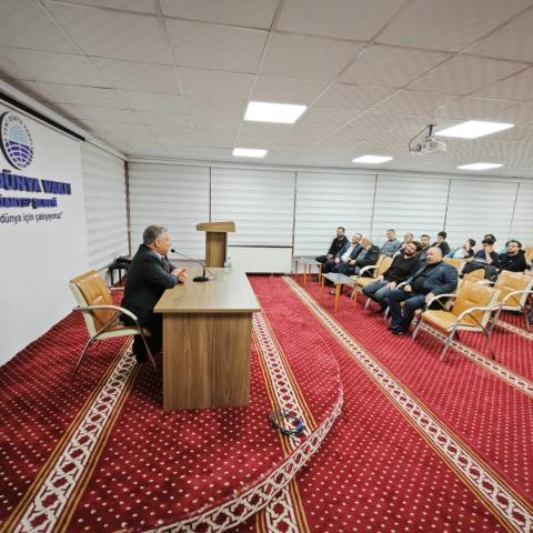 Öztekin tecrübelerini gençler ile paylaştı!