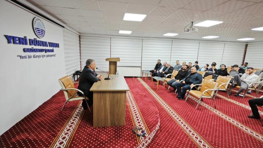 Öztekin tecrübelerini gençler ile paylaştı!