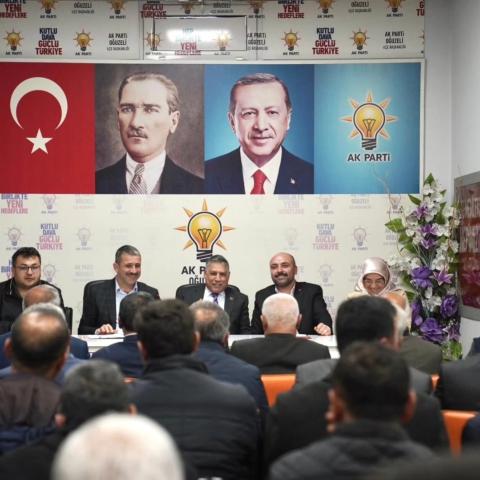 Öztekin’den AK Partiye Ziyaret!