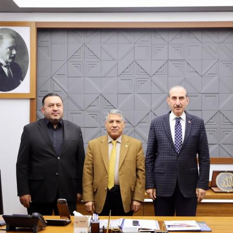 Yeniden Refah Partisi MKYK Üyesi ve Genel Başkan Danışmanı Belediyemizi Ziyaret Etti