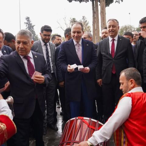 ERBAKAN OĞUZELİ’NDE: DAYANIŞMA VE KARDEŞLİK MESAJI