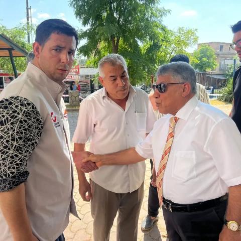 Başkan Bekir Öztekin Barak Caddesi’nde Esnaf ve Vatandaşlarla Bir Araya Geldi